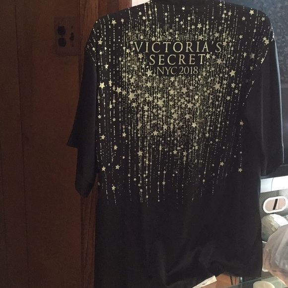 Kimonos - Picture 3 of 5